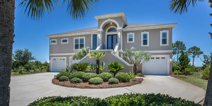 Gulf Breeze Home at 1530 Winding Shore Drive for sale