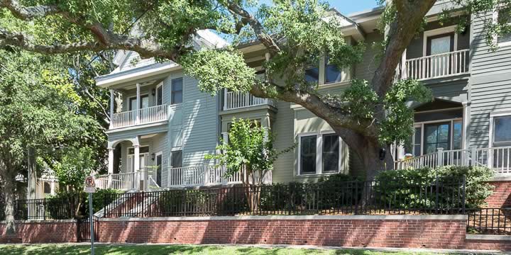 Court of North Hill Condominiums in North Hill Pensacola