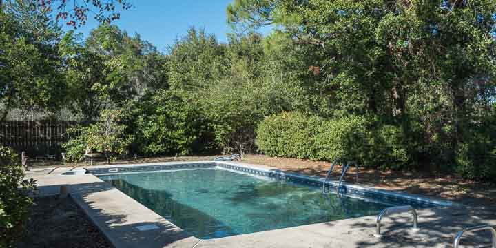 Swimming pool at Rothschild Drive